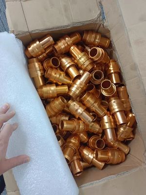 Parties de service d'usinage CNC sur mesure en laiton en acier inoxydable